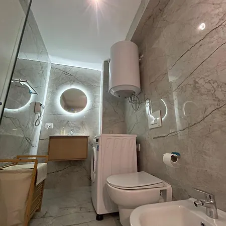 Be Bduplex In Durres アパート